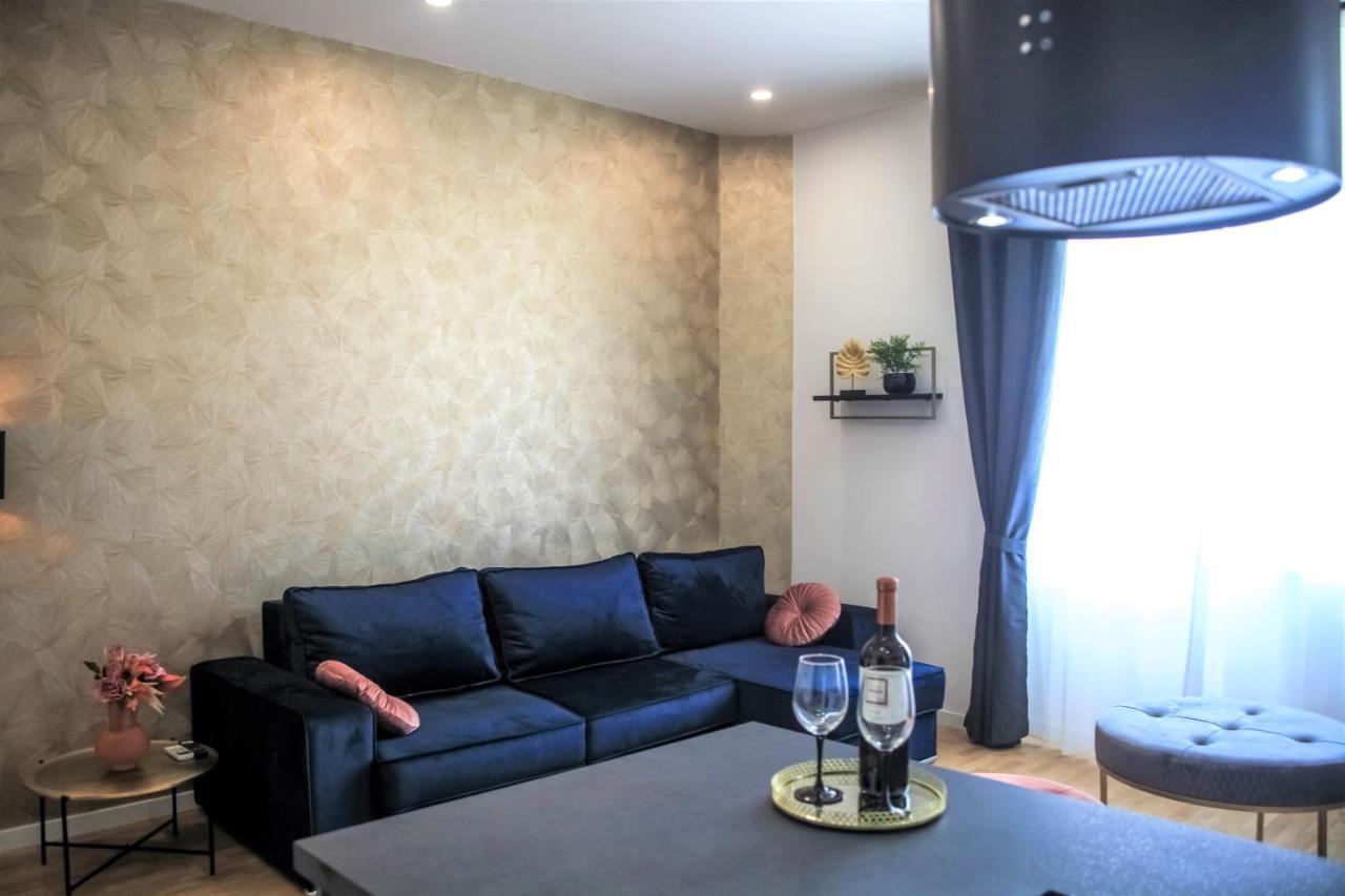 Hedone City Luxury Apartments With Free Parking Pula Exteriör bild