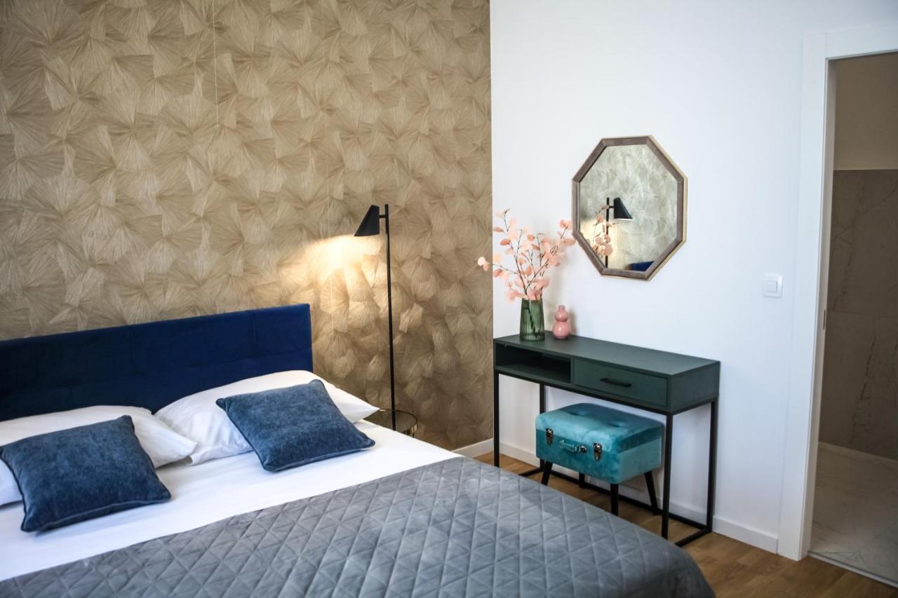 Hedone City Luxury Apartments With Free Parking Pula Exteriör bild