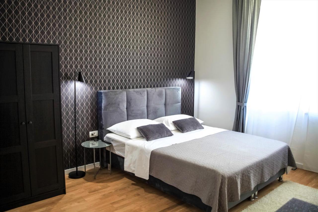 Hedone City Luxury Apartments With Free Parking Pula Exteriör bild