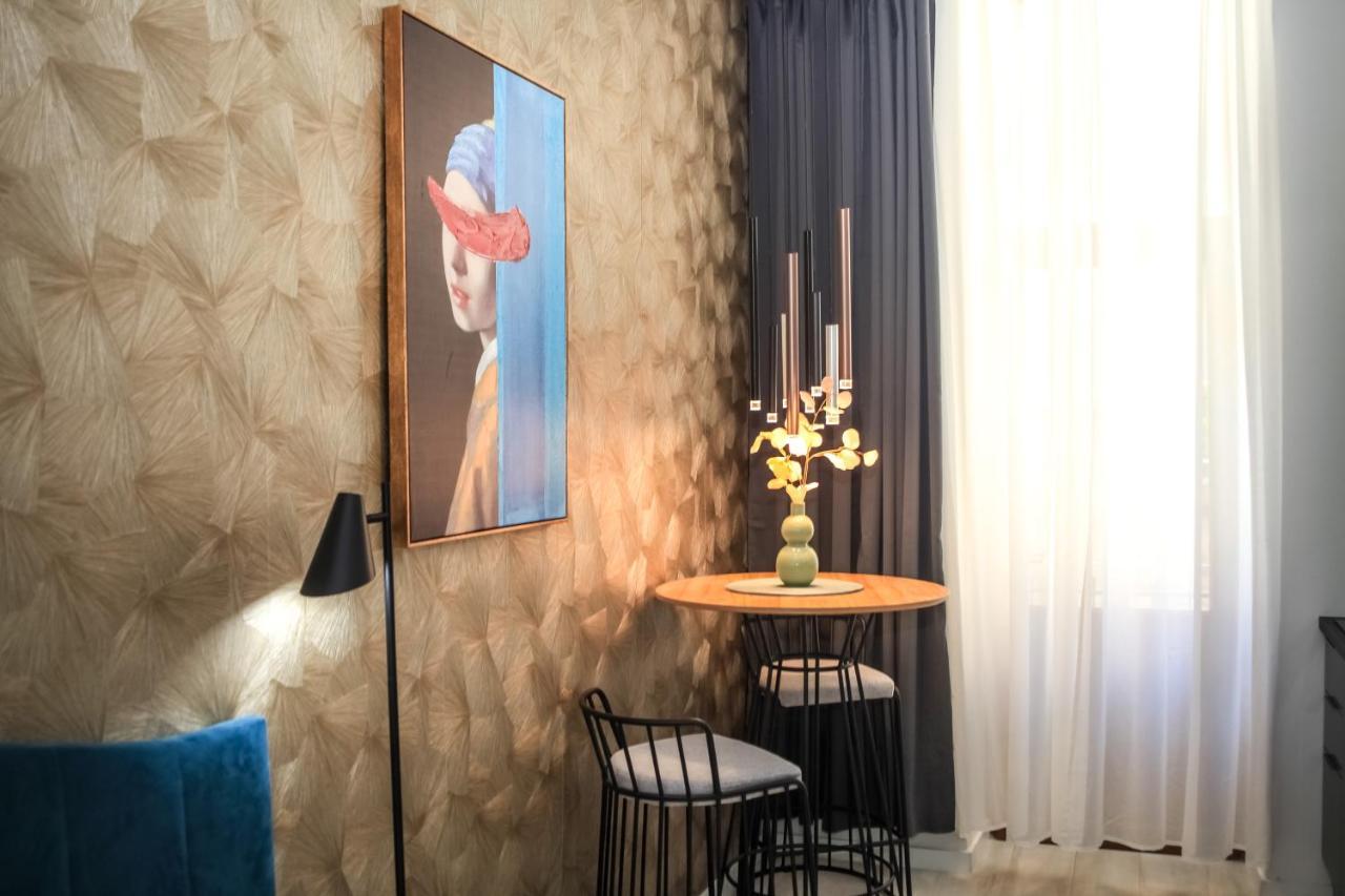Hedone City Luxury Apartments With Free Parking Pula Exteriör bild