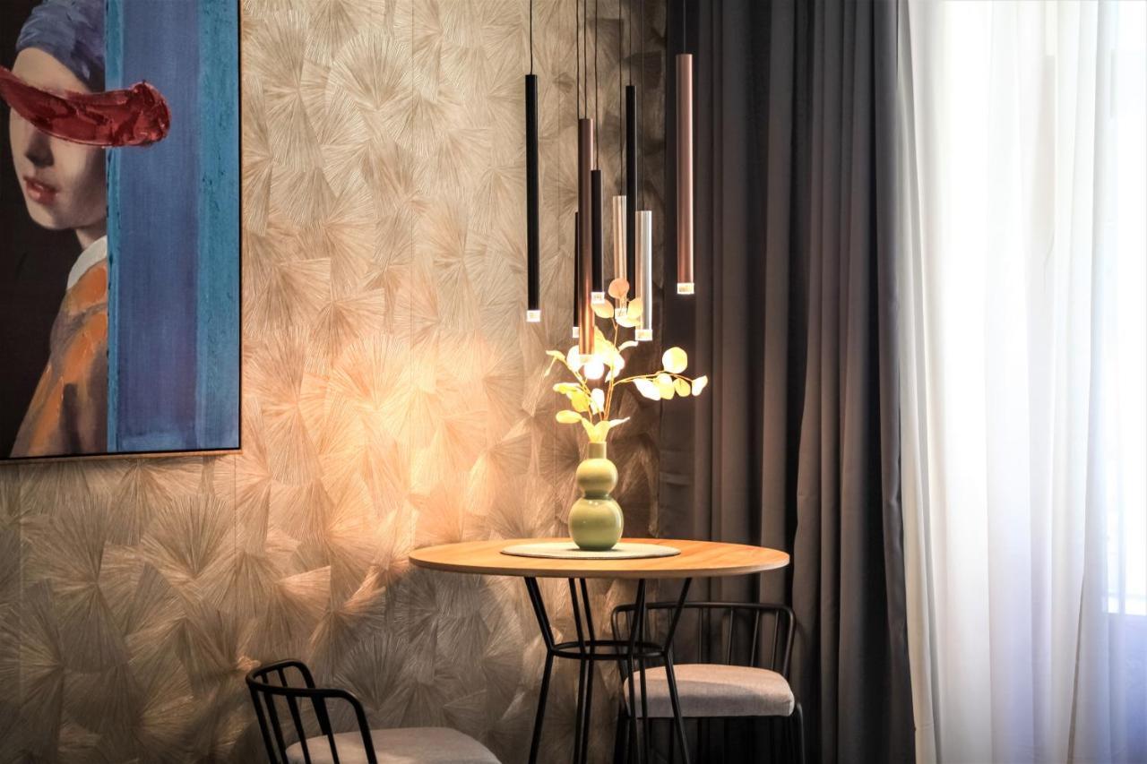 Hedone City Luxury Apartments With Free Parking Pula Exteriör bild