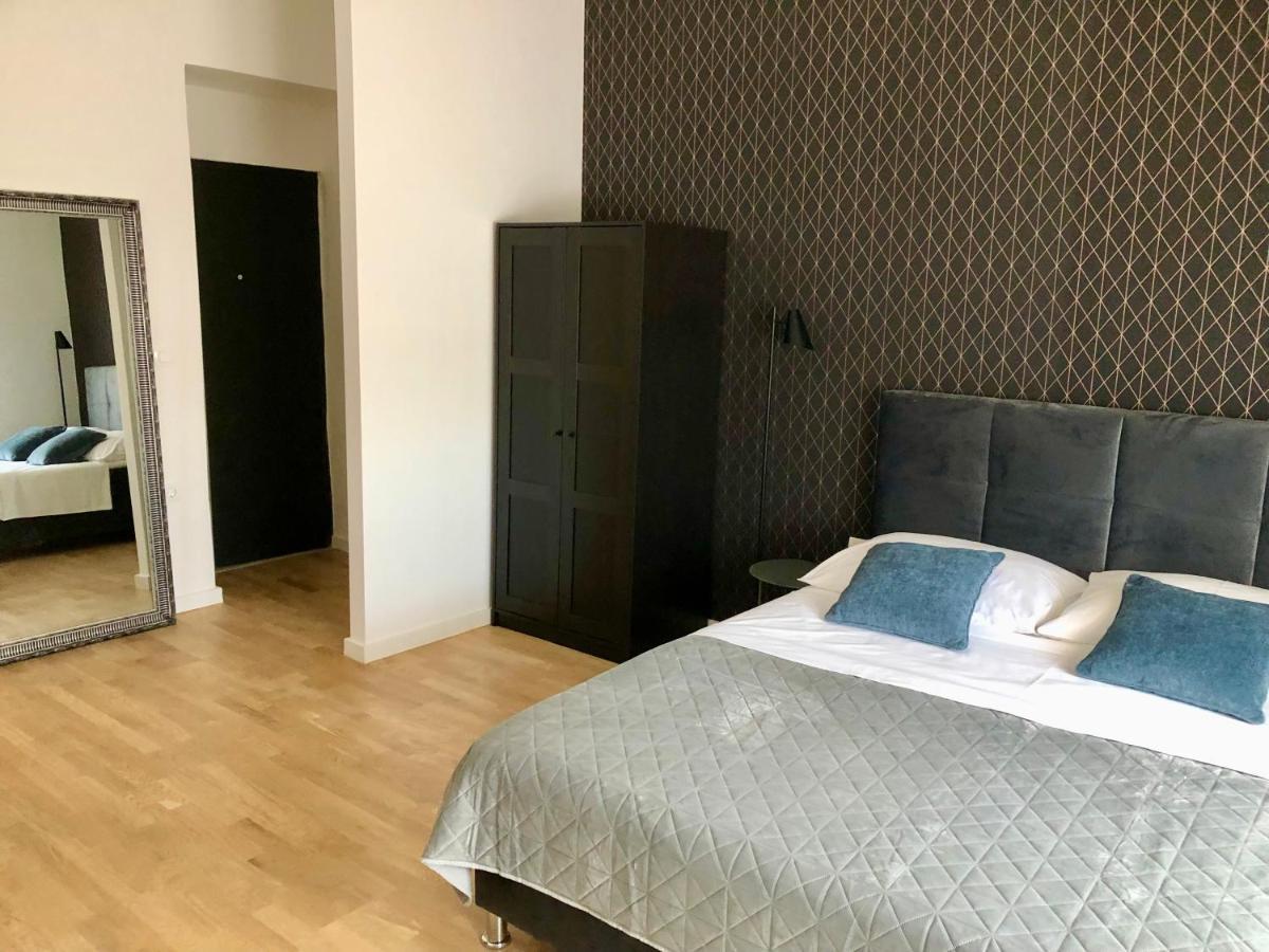 Hedone City Luxury Apartments With Free Parking Pula Exteriör bild
