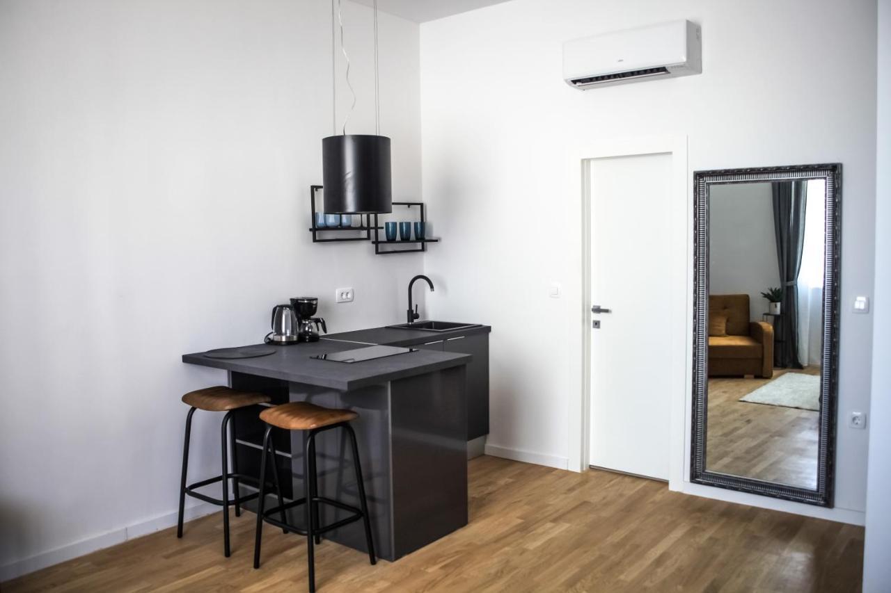 Hedone City Luxury Apartments With Free Parking Pula Exteriör bild